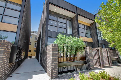 Accommodate Canberra - Parbery - South Australia Travel 4