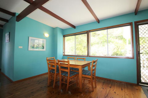 Bally High, 20 Dulconghi Street - South Australia Travel 12