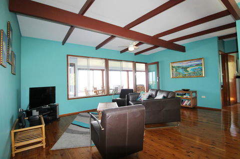 Bally High, 20 Dulconghi Street - South Australia Travel 13