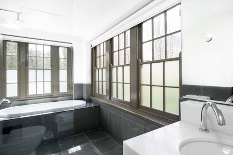 Peppers Gallery Hotel - South Australia Travel 10