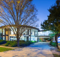 Premier Hotel  Apartments - South Australia Travel