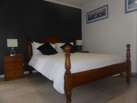 Lure Bed And Breakfast - South Australia Travel 6