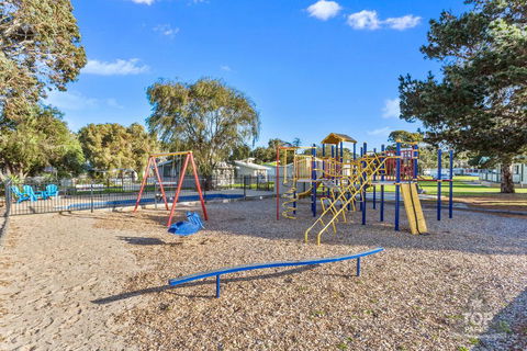 Victor Harbor Holiday Park - South Australia Travel 44