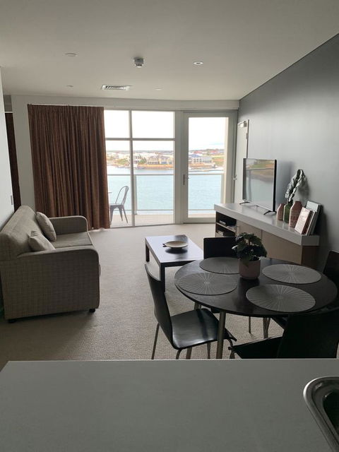 Wallaroo Marina Stayz - South Australia Travel 9
