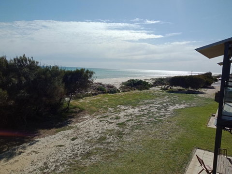 Blissful Beachfront Beachouse - South Australia Travel 22