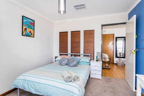 Blissful Beachfront Beachouse - South Australia Travel 12