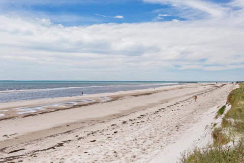 Blissful Beachfront Beachouse - South Australia Travel 2