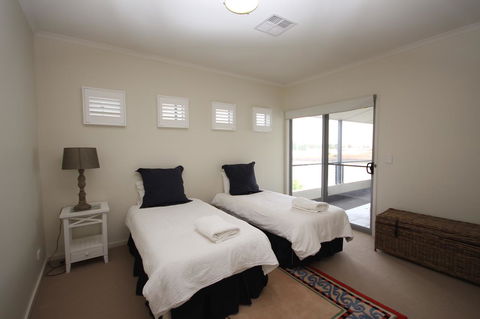 Wallaroo Marina Apartments - South Australia Travel 42