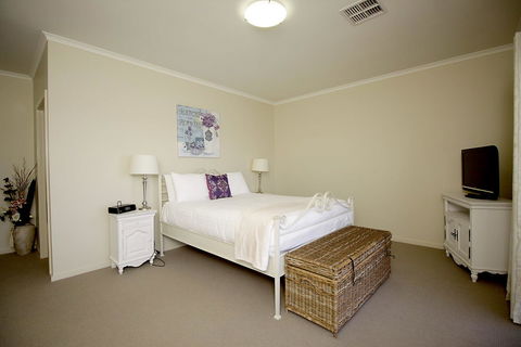 Wallaroo Marina Apartments - South Australia Travel 7