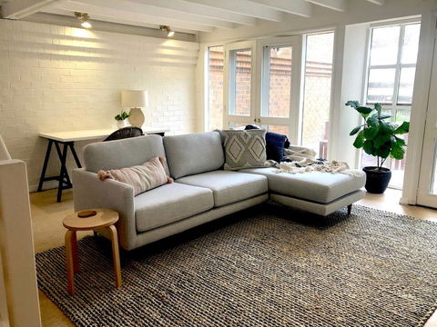 The Loft - Beautiful Central Barossa Apartment - South Australia Travel 0