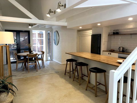 The Loft - Beautiful Central Barossa Apartment - South Australia Travel 4