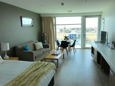 Ocean View Luxury Apartment & Suite - South Australia Travel 24