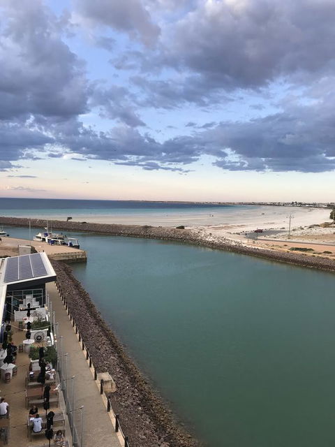 Ocean View Luxury Apartment & Suite - South Australia Travel 3