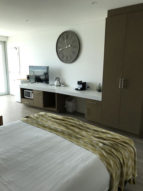 Ocean View Luxury Apartment & Suite - South Australia Travel 14