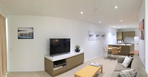 Wallaroo Marina Waterfront Luxe Apartment - South Australia Travel 7