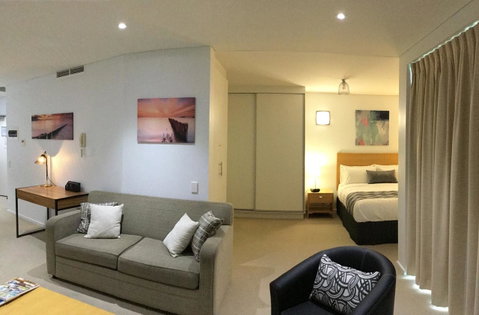Wallaroo Marina Waterfront Luxe Apartment - South Australia Travel 8