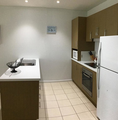 Wallaroo Marina Waterfront Luxe Apartment - South Australia Travel 9