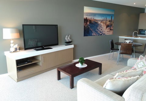 Wallaroo Marina Executive Apartments - South Australia Travel 4