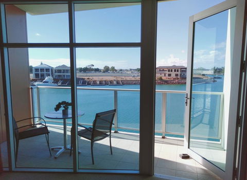 Wallaroo Marina Executive Apartments - South Australia Travel 1