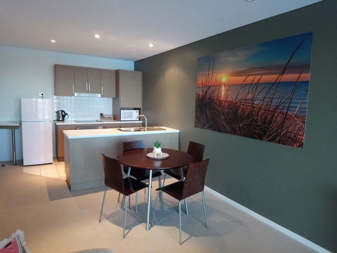Wallaroo Marina Executive Apartments - South Australia Travel 13