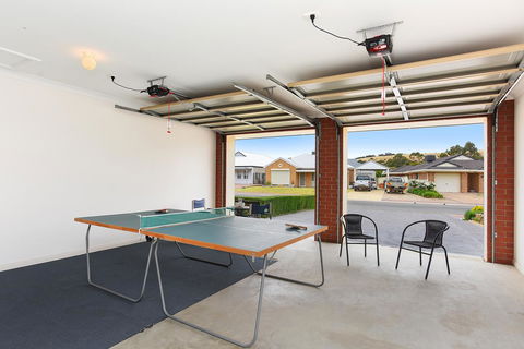 'The Hidden Diamond' - Normanville - South Australia Travel 3