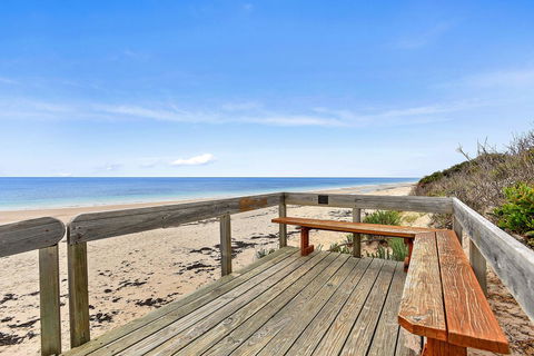 'The Hidden Diamond' - Normanville - South Australia Travel 1