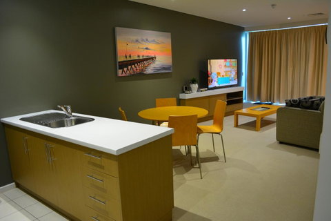 Wallaroo Marina Luxury Apartment - South Australia Travel 7