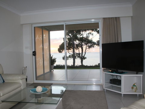 Mollymook Beach Waterfront - South Australia Travel 12
