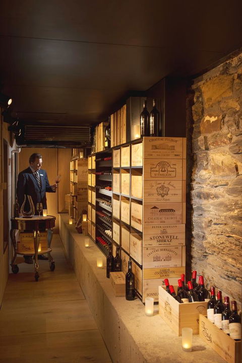 Mayfair Hotel - South Australia Travel 24