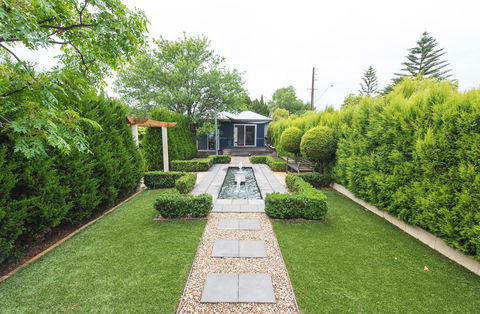 S T U D I O 22 Peaceful Retreat With Garden Views - South Australia Travel 5