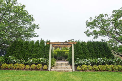 S T U D I O 22 Peaceful Retreat With Garden Views - South Australia Travel 10