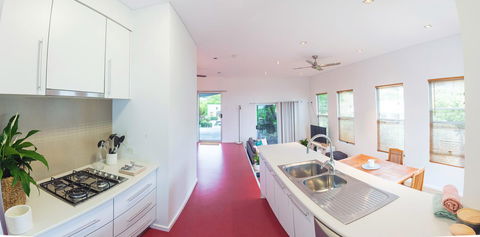 S T U D I O 22 Peaceful Retreat With Garden Views - South Australia Travel 4