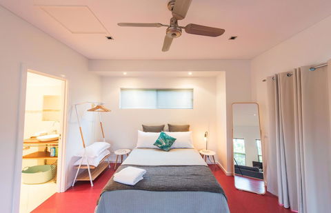 S T U D I O 22 Peaceful Retreat With Garden Views - South Australia Travel 3