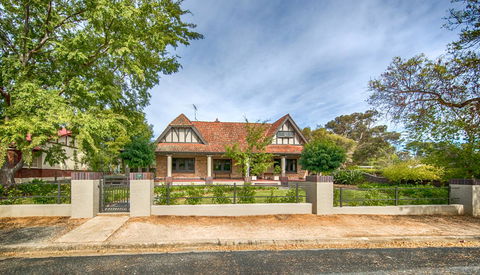 The Tudor House - South Australia Travel 21