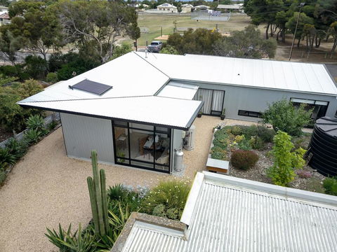 Sinclair Eco House - South Australia Travel 6