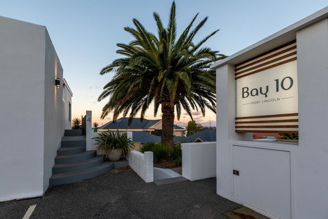 Bay 10 - Suites And Apartments - South Australia Travel 21
