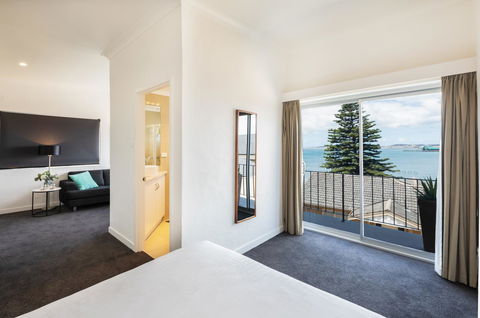 Bay 10 - Suites And Apartments - South Australia Travel 7
