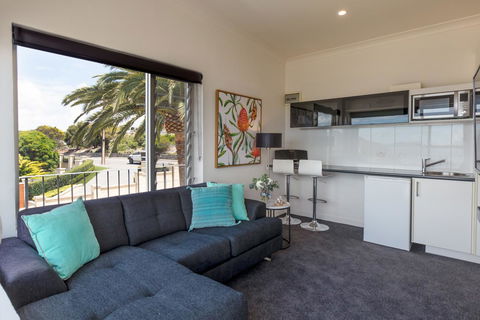Bay 10 - Suites And Apartments - South Australia Travel 6