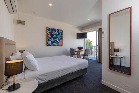 Bay 10 - Suites And Apartments - South Australia Travel 13