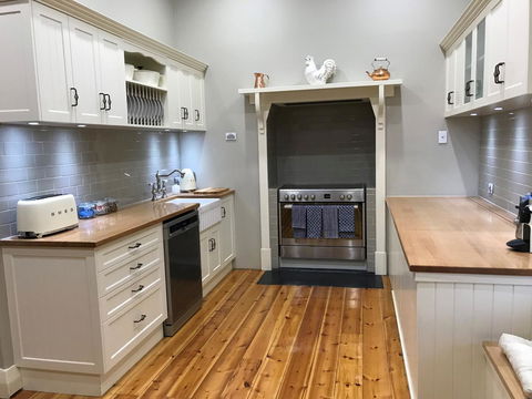 Ambrosia Holiday Home - South Australia Travel 8