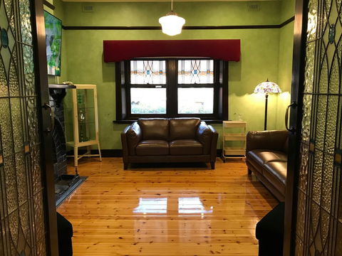 Ambrosia Holiday Home - South Australia Travel 1