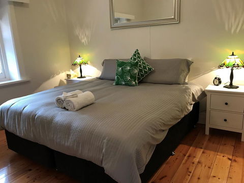 Ambrosia Holiday Home - South Australia Travel 3