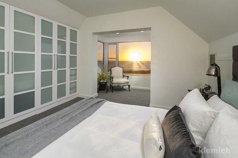 The Beach House @ Grange - South Australia Travel 5