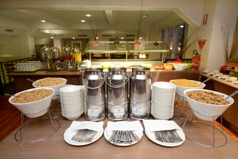 Grosvenor Hotel Adelaide - South Australia Travel 14