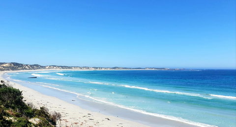 Rocks Retreat Cabin - Dolphin - South Australia Travel 10