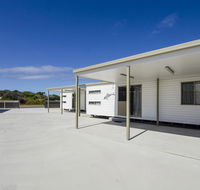 Rocks Retreat Cabin - Dolphin - South Australia Travel