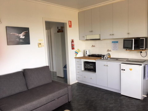 Emu Bay Holiday Homes - South Australia Travel 36