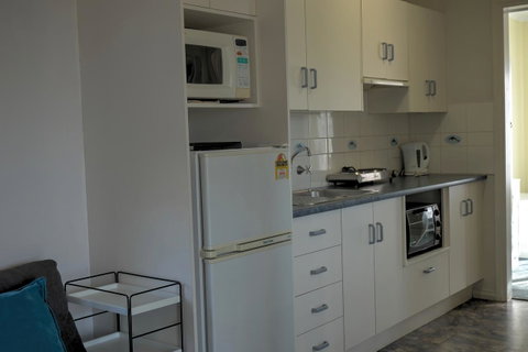 Emu Bay Holiday Homes - South Australia Travel 28