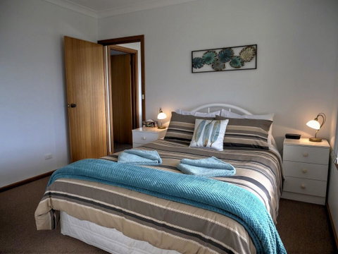 Emu Bay Holiday Homes - South Australia Travel 11