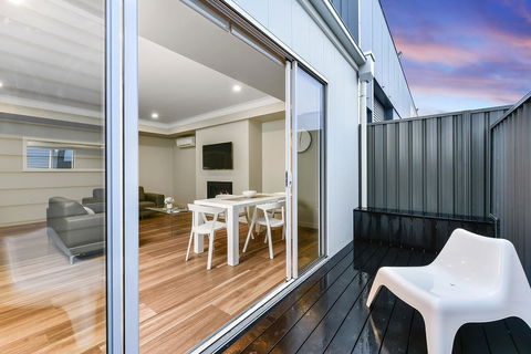Aloha Central Luxury Apartments - South Australia Travel 25